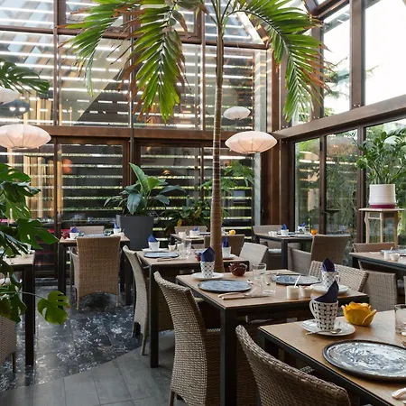 La Mare Aux Oiseaux, The Originals Collection 4*